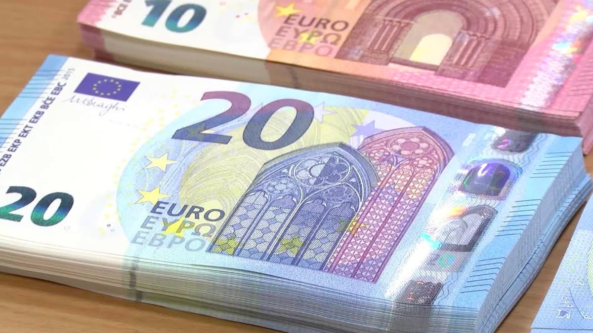 billetes de 20 y 10 euros