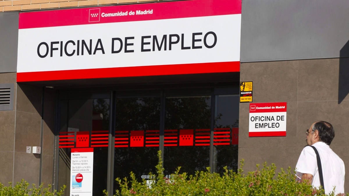 https://noticiastrabajo.huffingtonpost.es/uploads/images/2023/07/oficina-empleo-madrid.jpg