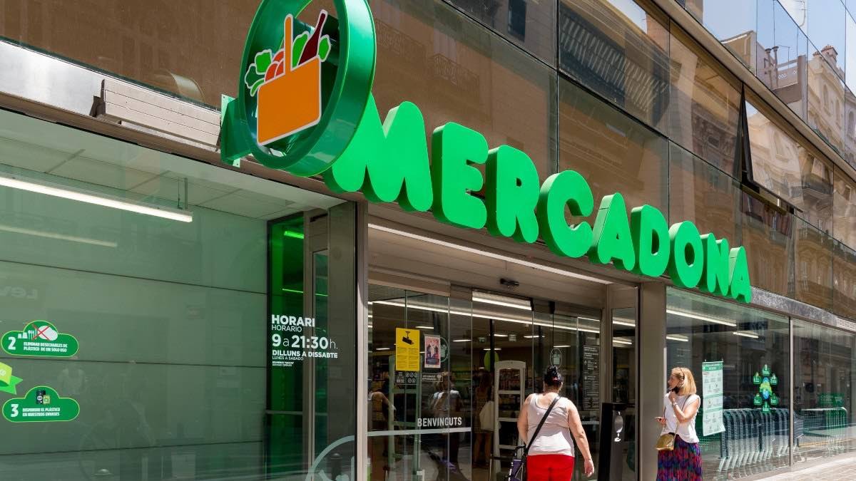 Mercadona anuncia cuáles son los supermercados que abrirán este 15 de