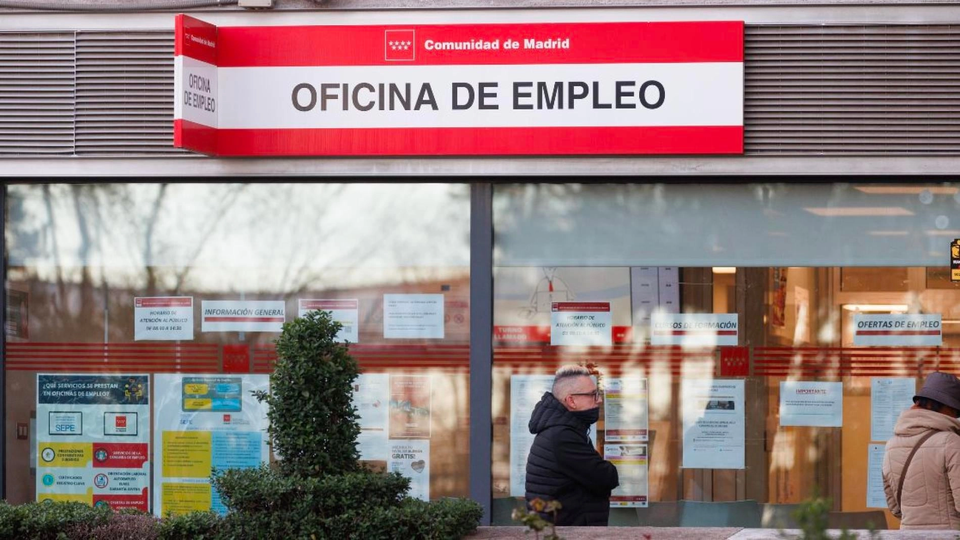 El SEPE necesita ayudantes de cocina sin experiencia con sueldos