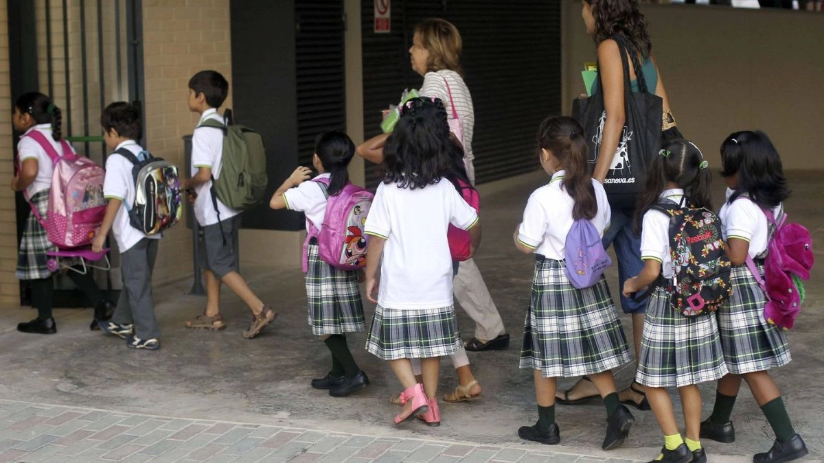 Uniformes escolares - cadena ser