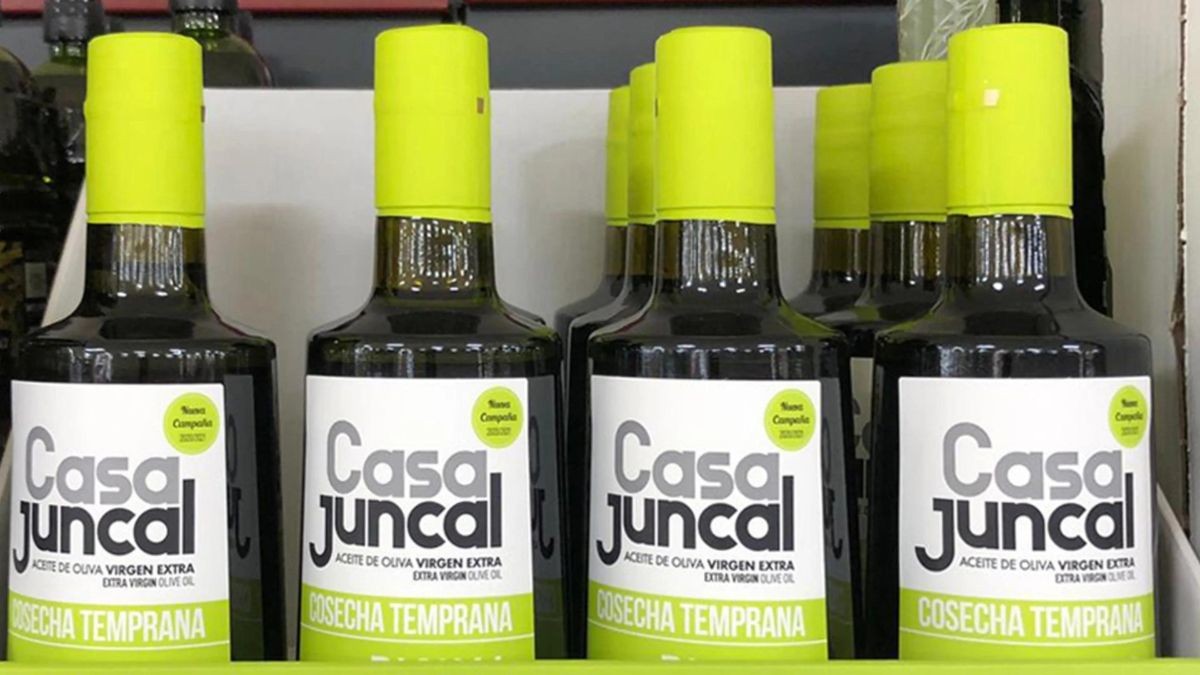 Aceite de oliva picual de la marca Juncal