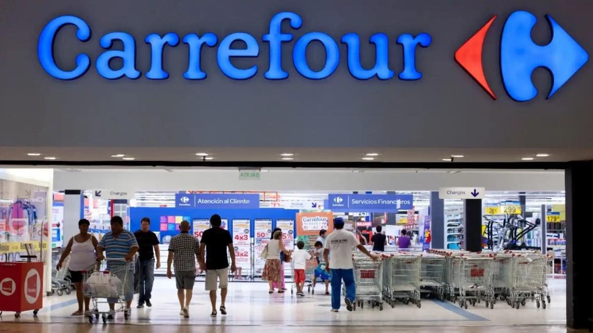 Carrefour rebaja el deshumidificador CECOTEC de bajo consumo para acabar  con la humedad