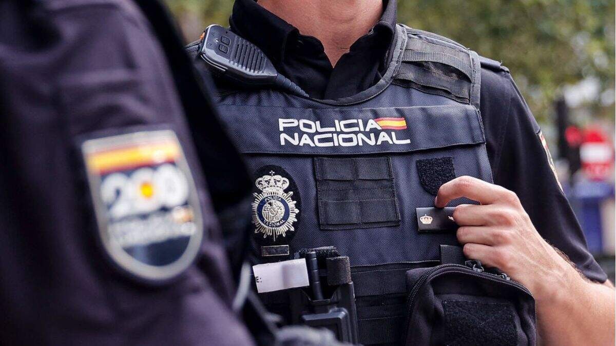 Varios agentes de la Policía Nacional