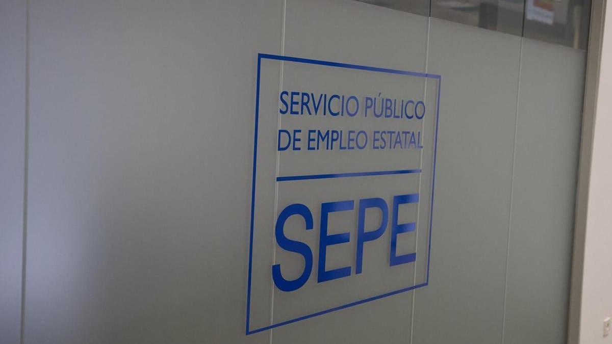 Cartel de una oficina de empleo SEPE