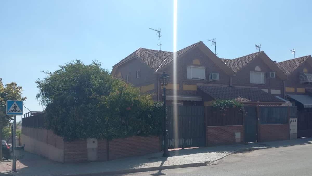 Casa en subasta por Hacienda a 30 minutos de Madrid