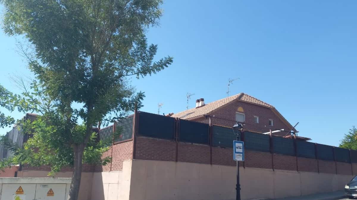 Parte trasera de la vivienda subastada por Hacienda