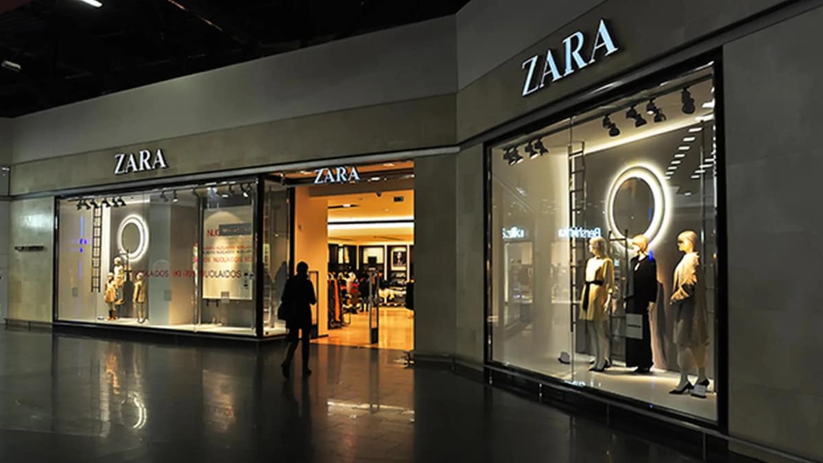 Una tienda de Zara en medio del Black Friday