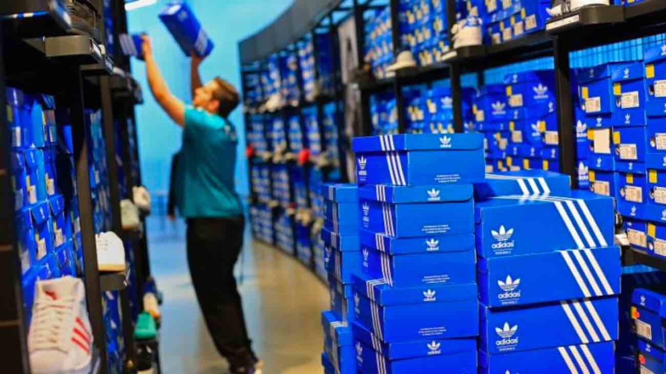 Adidas no deja de crecer en España. acceder a las 149 vacantes disponibles