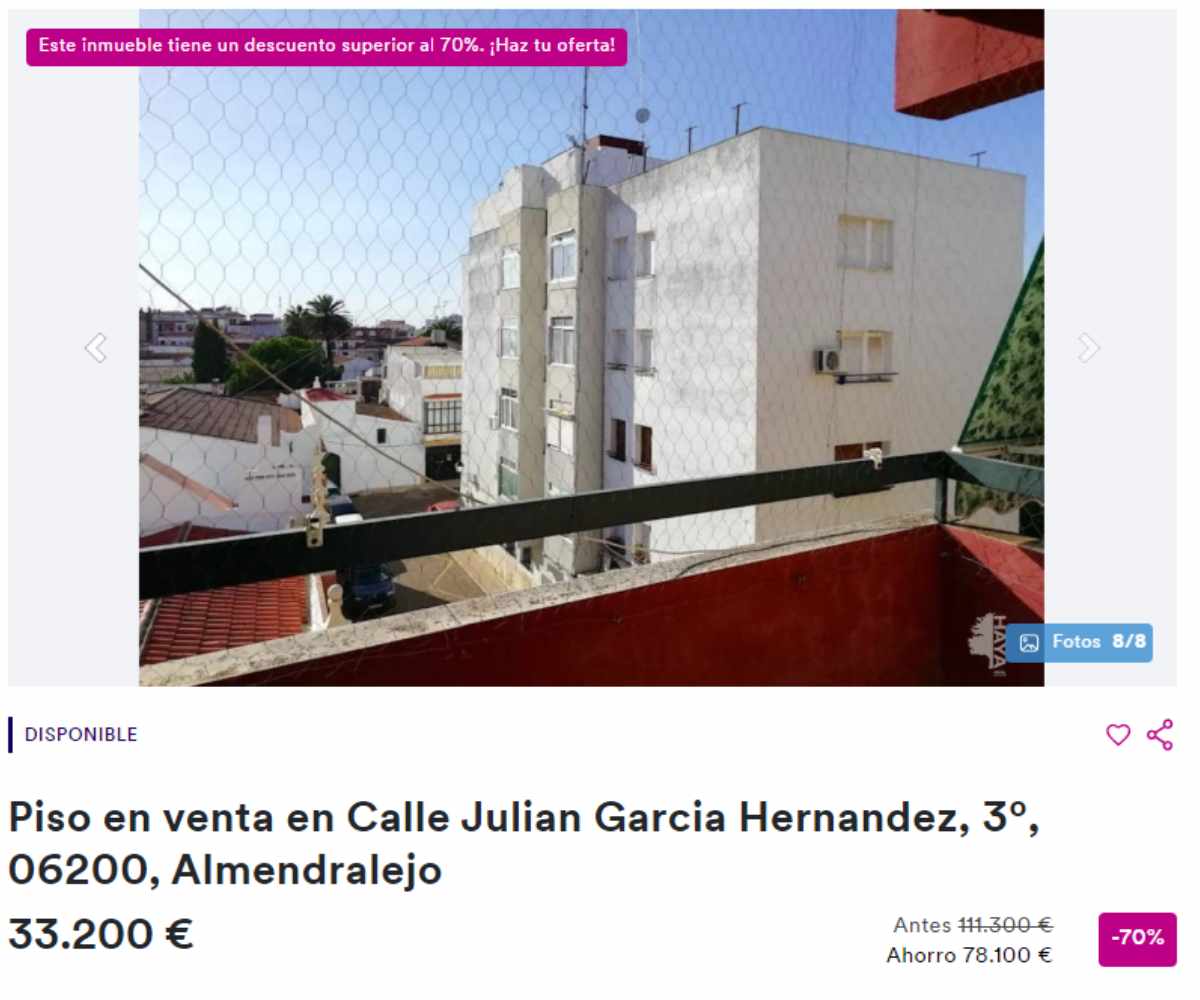 Piso en venta en Almendralejo (Badajoz) por un precio de 33.200 euros 