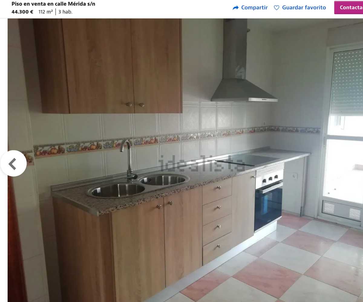 Piso en venta en Arroyo de San Servan por un precio de 44.300 euros 