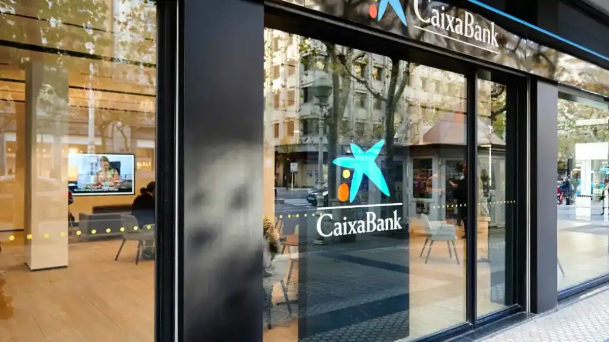 Dinero por domiciliar nómina a CaixaBank