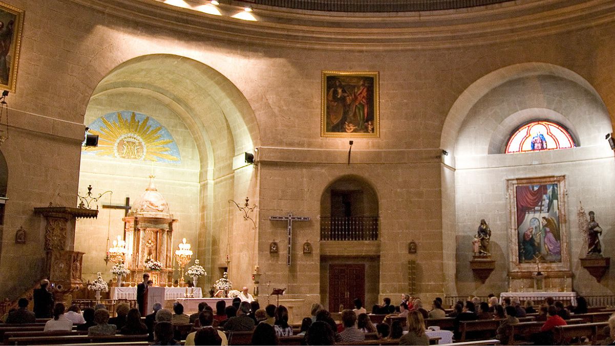 Interior de la iglesia de la Encarnación de Montefrío