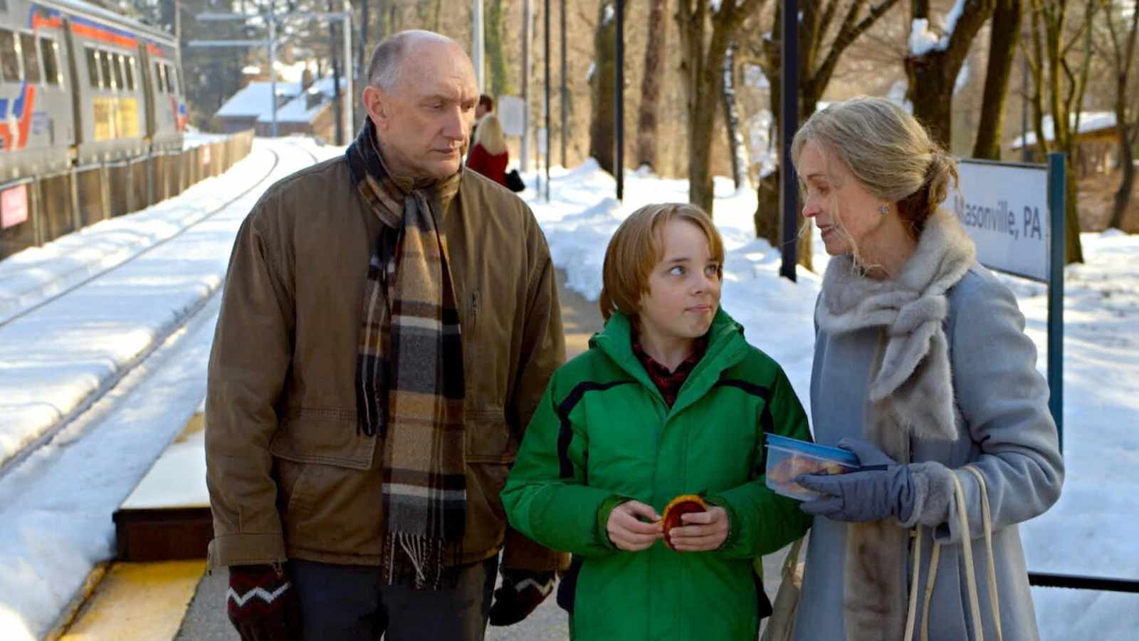 Protagonistas de La Visita de Netflix