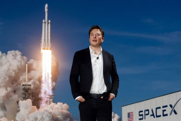 Elon Musk en una presentación de SpaceX